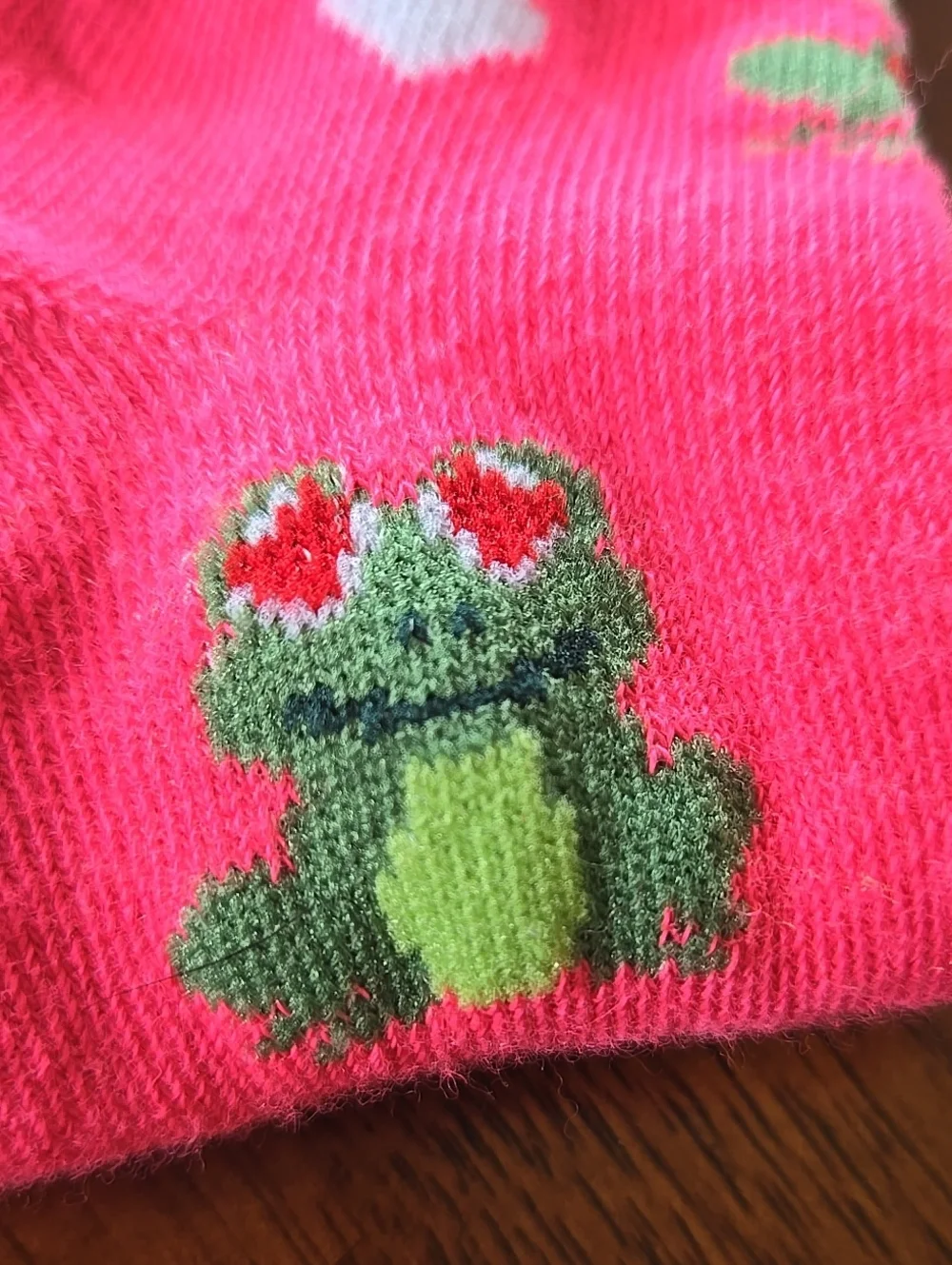 Pink Frog Green Crew Socks New Accessory Womens
